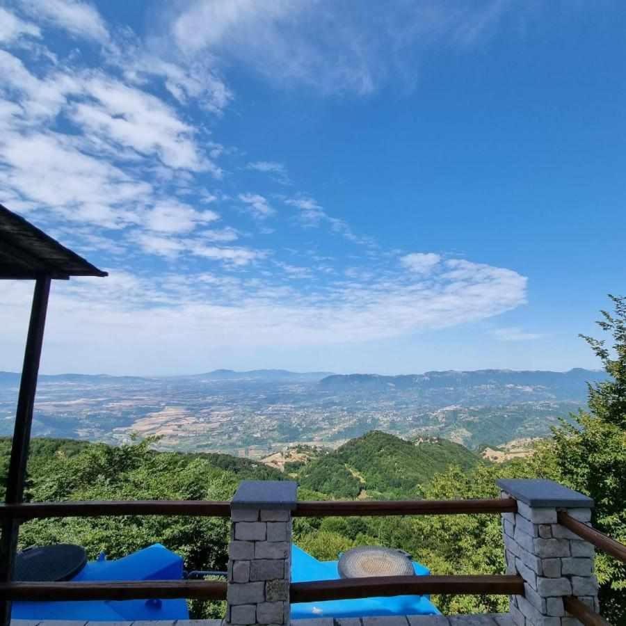 casavacanzeleviste Serrone Exterior foto