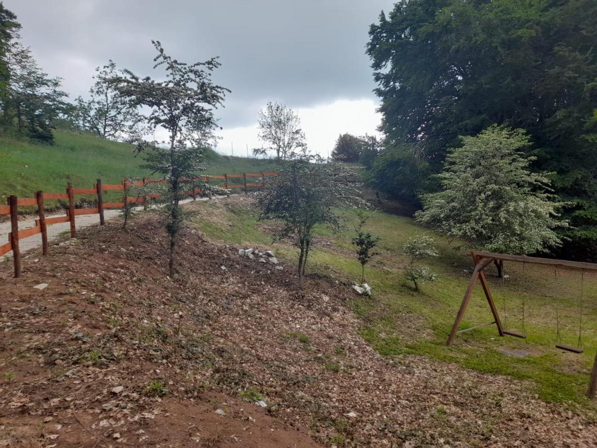 casavacanzeleviste Serrone Exterior foto